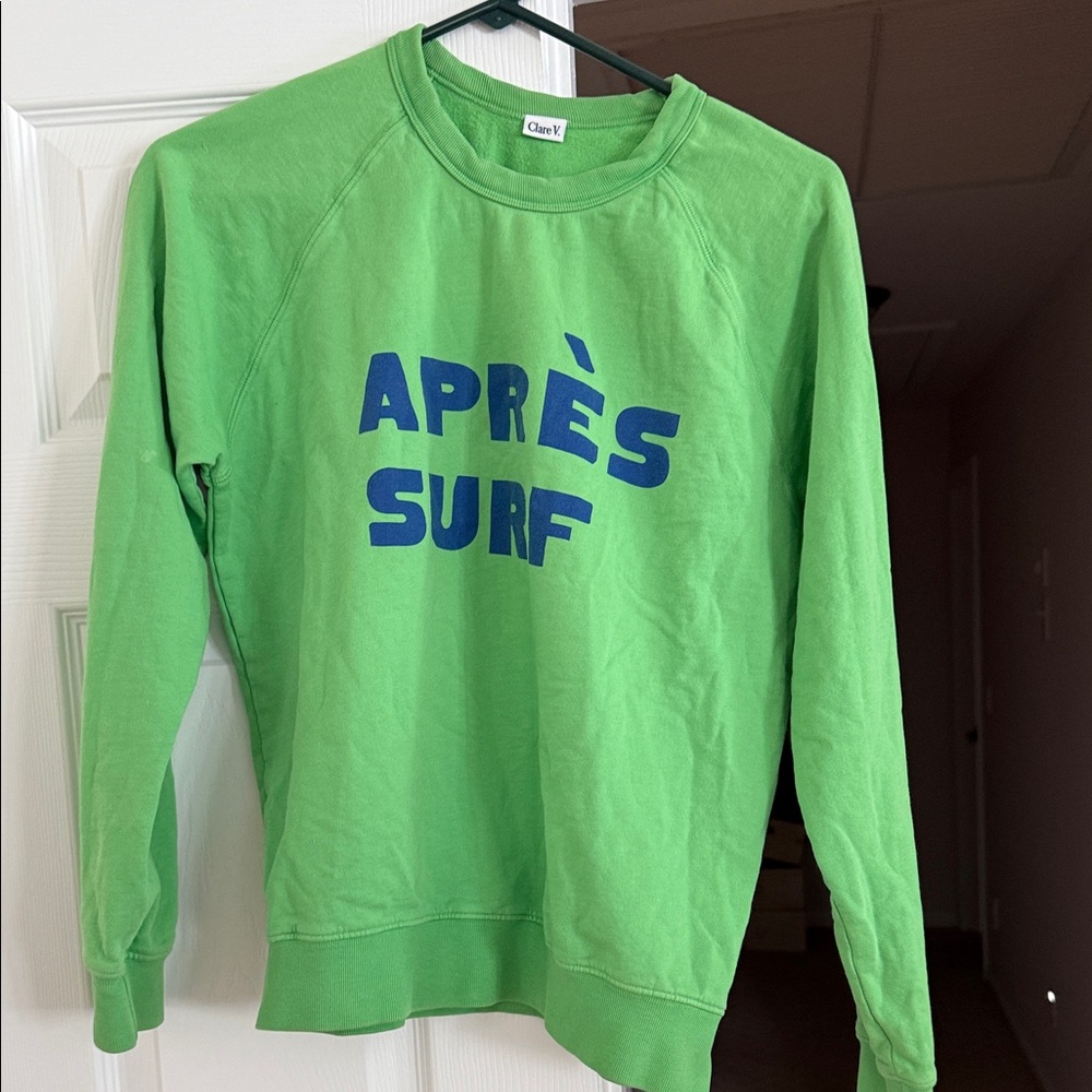 Rare Claire V sweatshirt